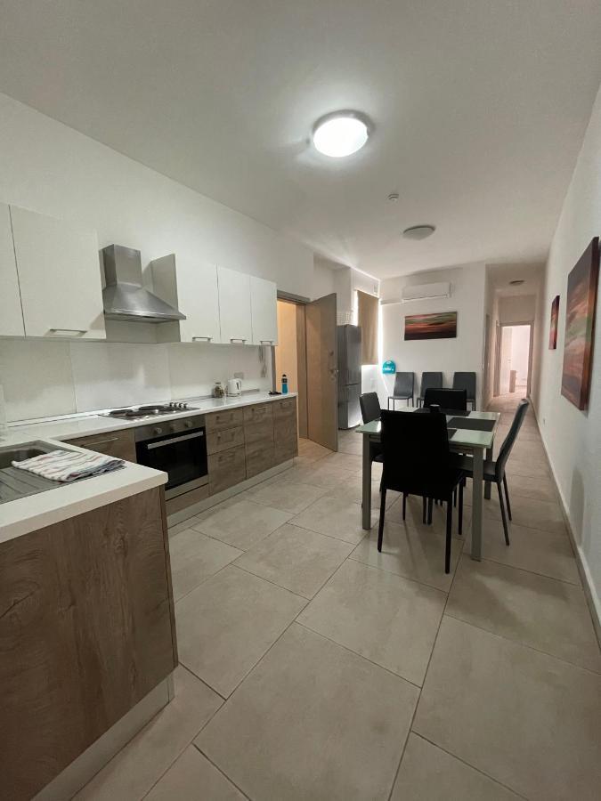 Central Modern Apartment Gzira Exterior photo