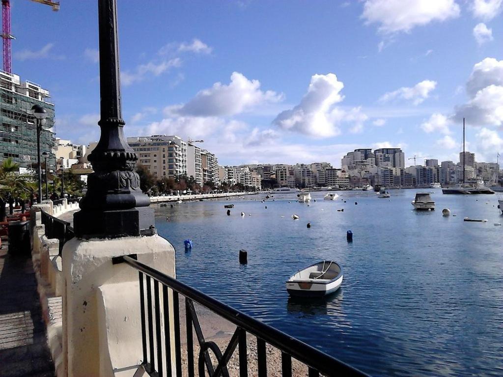 Central Modern Apartment Gzira Exterior photo